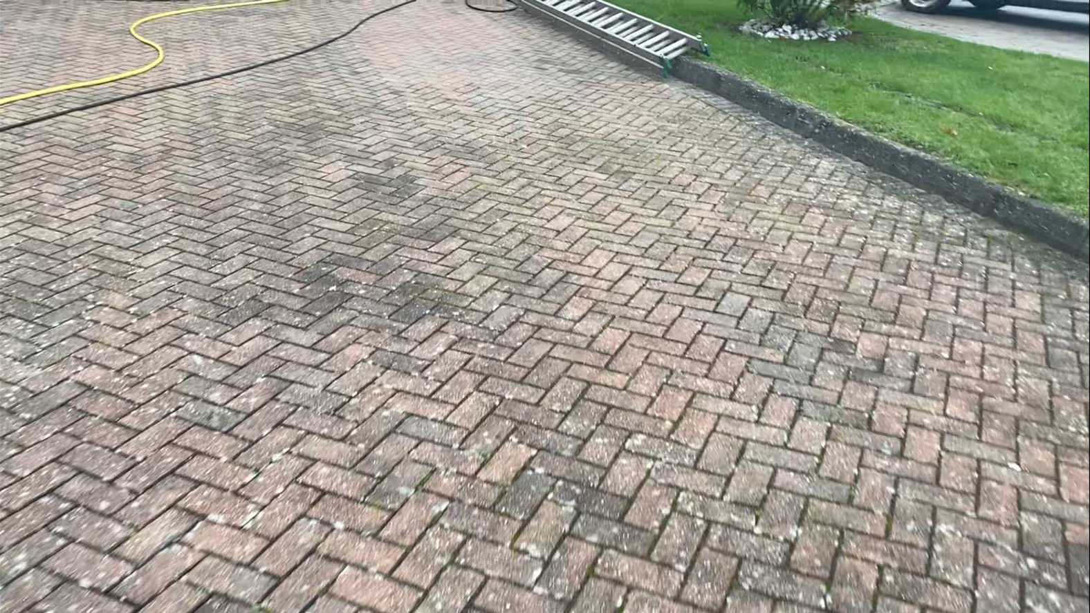 Professional-Brick-Driveway-Cleaning-After