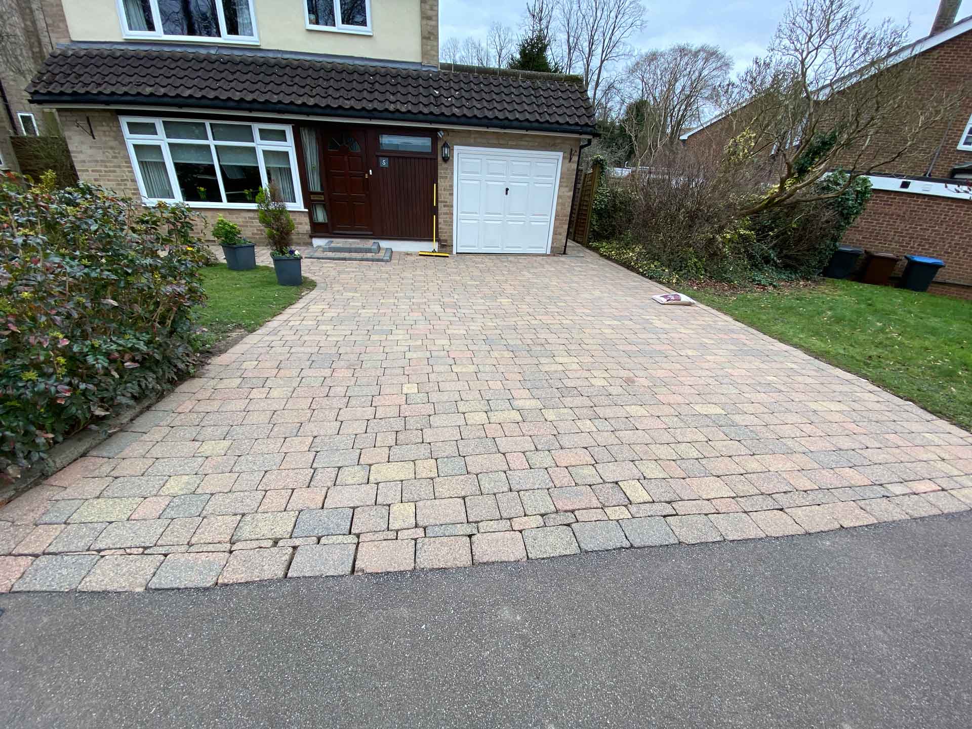 Specialist-Driveway-Cleaning-After